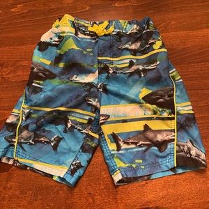 Boys sz 7 Shark bathing suit.
